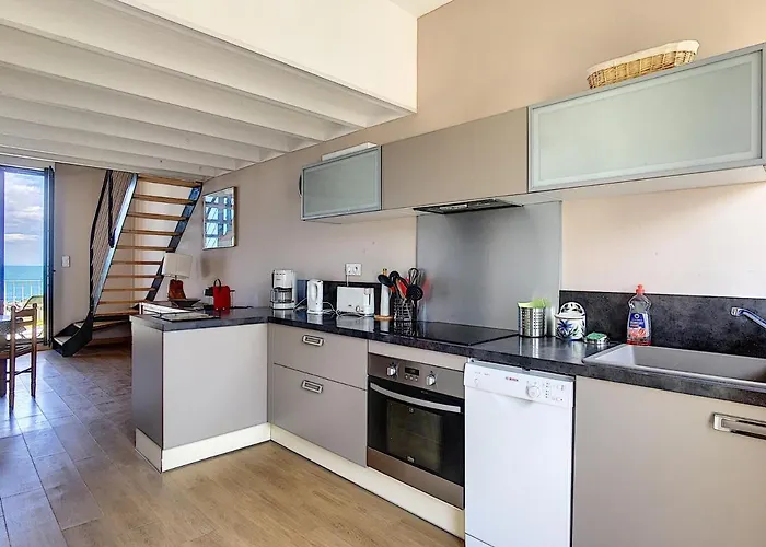 Mezzanine Sur Plage, Renove, Wifi Inclus - Fr-1-715-32 Appartement *